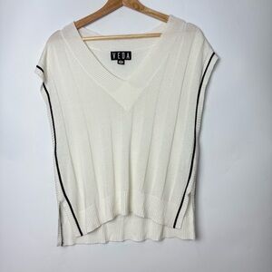 VEDA White V-Neck Sweater Vest Relaxed Fit